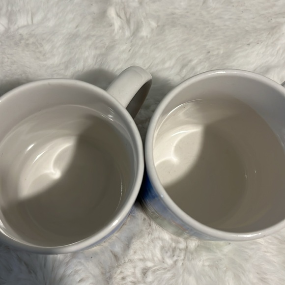 Vintage Disney Christmas mugs - Picture 3 of 4